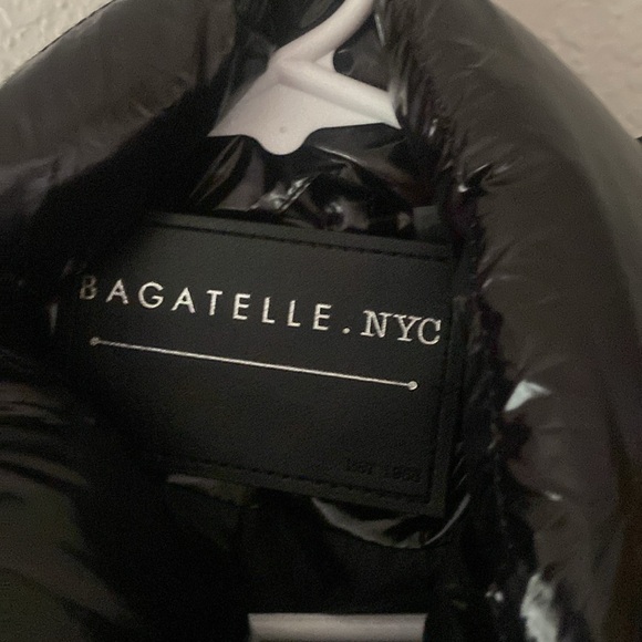 Bagatelle cropped puffer coat - Picture 3 of 3